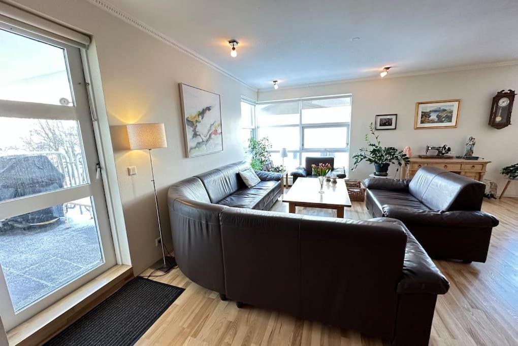 Spacious And Family Friendly Apartment In Reykjavík Exterior foto